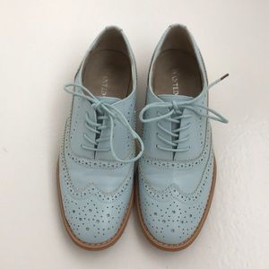 Light Blue Women’s Oxford’s